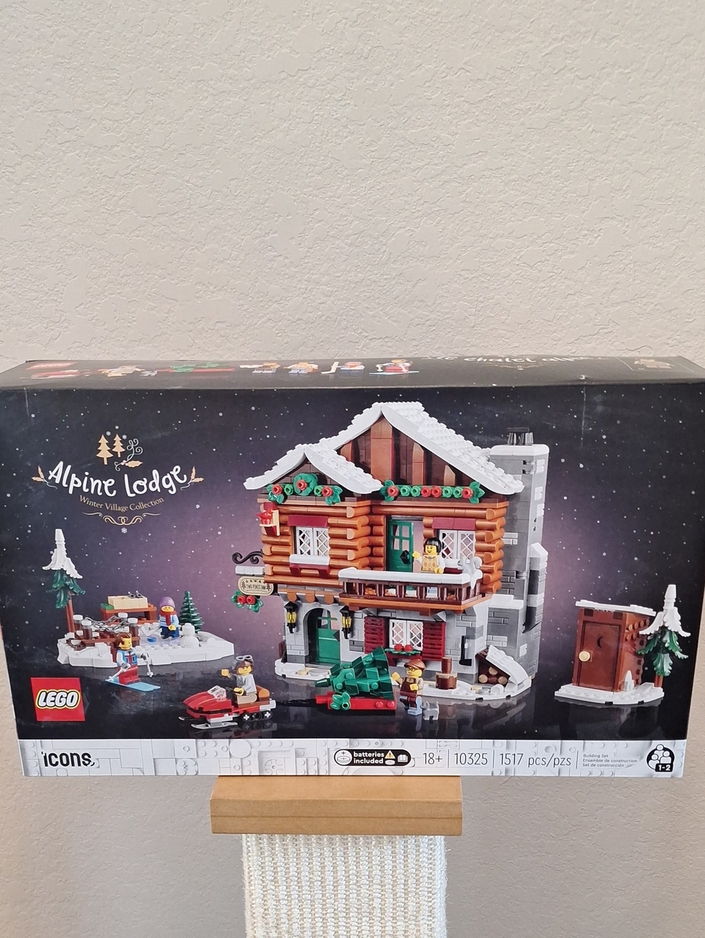 NWT Lego Alpine Lodge Winter Village Collection #10325 Christmas Holiday